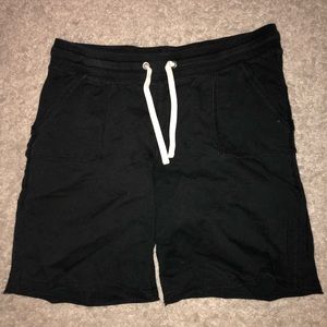 black mossimo shorts